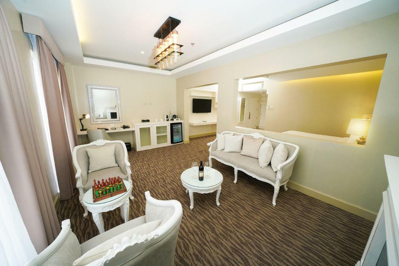 Hotel Carlito Tagaytay Tagaytay City Екстериор снимка