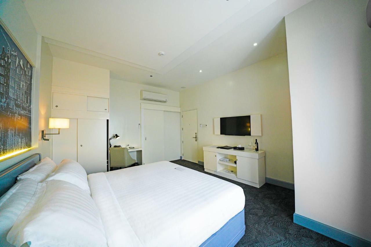 Hotel Carlito Tagaytay Tagaytay City Екстериор снимка